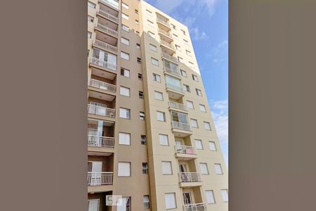 Apartamento à venda com 61m², 3 quartos e 1 vaga Apartamento à venda com 61m², 3 quartos e 1 vagaFachada