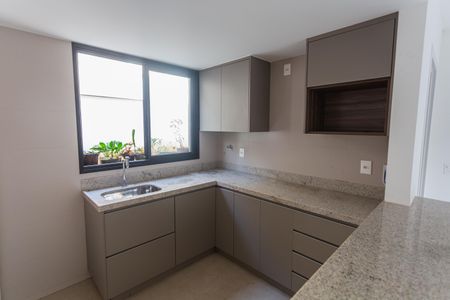 Apartamento para alugar com 172m², 2 quartos e 2 vagasCozinha