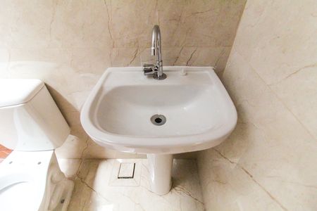 Casa à venda com 116m², 3 quartos e 2 vagasBanheiro 2