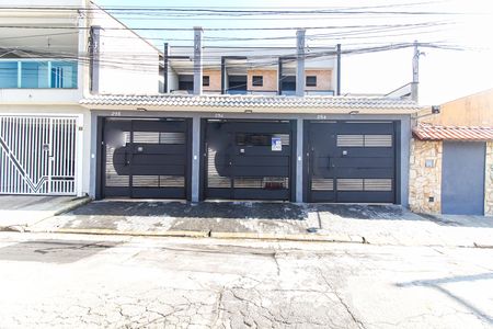 Casa à venda com 116m², 3 quartos e 2 vagasFachada + Placa