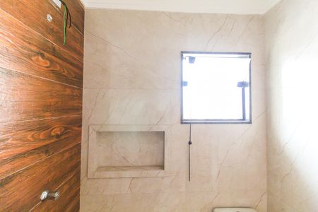 Casa à venda com 116m², 3 quartos e 2 vagasBanheiro da Suíte