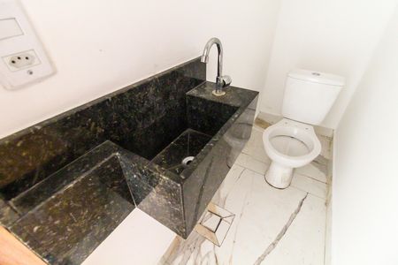 Casa à venda com 116m², 3 quartos e 2 vagasLavabo