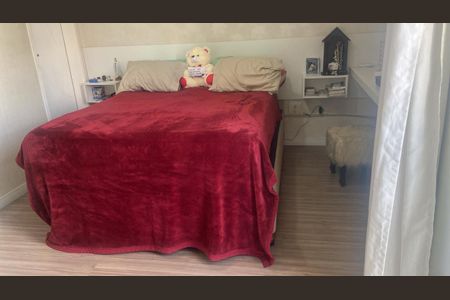 Casa de condomínio à venda com 110m², 3 quartos e 2 vagasQuarto