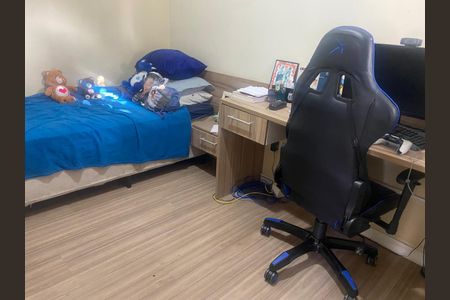 Casa de condomínio à venda com 110m², 3 quartos e 2 vagasQuarto