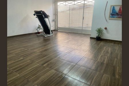 Casa de condomínio à venda com 110m², 3 quartos e 2 vagasÁrea externa