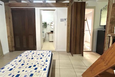 Casa de condomínio para alugar com 40m², 1 quarto e 1 vaga Casa de condomínio para alugar com 40m², 1 quarto e 1 vagaStudio