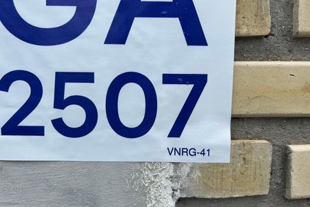 Casa de condomínio para alugar com 40m², 1 quarto e 1 vaga Casa de condomínio para alugar com 40m², 1 quarto e 1 vagaPlaca