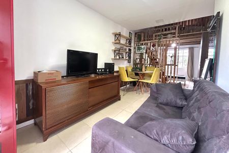 Casa de condomínio para alugar com 40m², 1 quarto e 1 vaga Casa de condomínio para alugar com 40m², 1 quarto e 1 vagaStudio