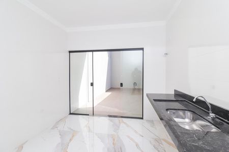 Casa à venda com 116m², 3 quartos e 2 vagasCozinha