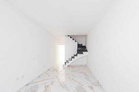 Casa à venda com 116m², 3 quartos e 2 vagasSala