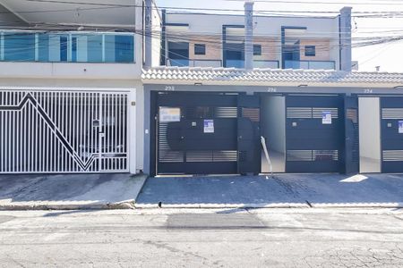 Casa à venda com 116m², 3 quartos e 2 vagasFachada