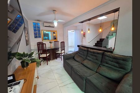 Casa de condomínio para alugar com 84m², 3 quartos e 1 vaga Casa de condomínio para alugar com 84m², 3 quartos e 1 vagaSala