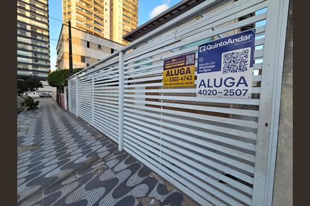 Casa de condomínio para alugar com 84m², 3 quartos e 1 vaga Casa de condomínio para alugar com 84m², 3 quartos e 1 vagaFachada