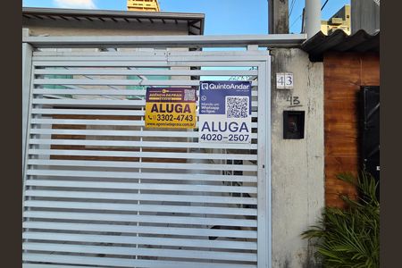 Fachada de casa de condomínio para alugar com 3 quartos, 84m² em Vila Tupi, Praia Grande