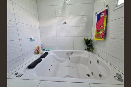 Casa de condomínio para alugar com 84m², 3 quartos e 1 vaga Casa de condomínio para alugar com 84m², 3 quartos e 1 vagaBanheiro da Suíte 1