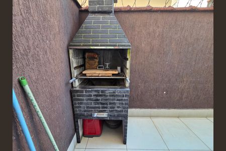 Casa de condomínio para alugar com 84m², 3 quartos e 1 vaga Casa de condomínio para alugar com 84m², 3 quartos e 1 vagaÁrea comum - Churrasqueira