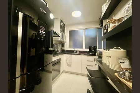 Apartamento à venda com 92m², 3 quartos e 2 vagas Apartamento à venda com 92m², 3 quartos e 2 vagasCozinha