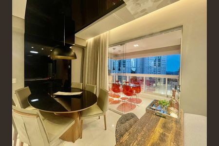Apartamento à venda com 92m², 3 quartos e 2 vagas Apartamento à venda com 92m², 3 quartos e 2 vagasSala de Jantar