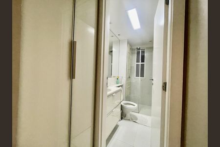 Apartamento à venda com 92m², 3 quartos e 2 vagas Apartamento à venda com 92m², 3 quartos e 2 vagasBanheiro