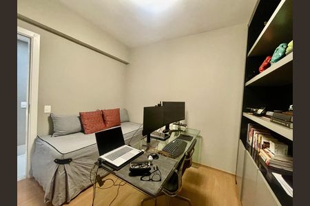 Apartamento à venda com 92m², 3 quartos e 2 vagas Apartamento à venda com 92m², 3 quartos e 2 vagasQuarto