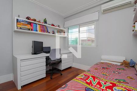 Apartamento à venda com 93m², 2 quartos e 1 vaga Apartamento à venda com 93m², 2 quartos e 1 vagaQuarto
