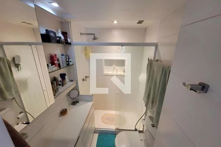 Apartamento à venda com 93m², 2 quartos e 1 vaga Apartamento à venda com 93m², 2 quartos e 1 vagaBanheiro