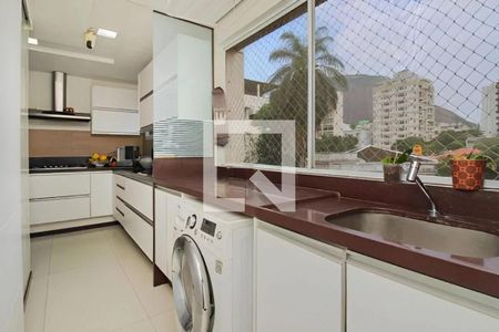 Apartamento à venda com 93m², 2 quartos e 1 vaga Apartamento à venda com 93m², 2 quartos e 1 vagaÁrea de serviço