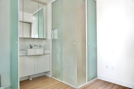 Studio para alugar com 42m², 1 quarto e 1 vaga Studio para alugar com 42m², 1 quarto e 1 vagaSuíte