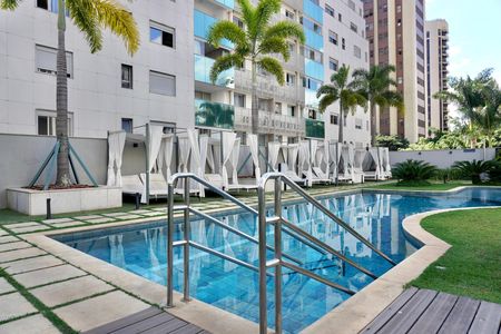 Studio para alugar com 42m², 1 quarto e 1 vaga Studio para alugar com 42m², 1 quarto e 1 vagaÁrea comum - Piscina