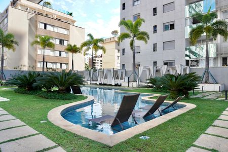 Studio para alugar com 42m², 1 quarto e 1 vaga Studio para alugar com 42m², 1 quarto e 1 vagaÁrea comum - Piscina