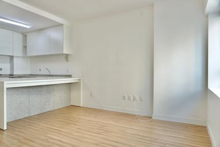 Sala de kitnet/studio para alugar com 1 quarto, 42m² em Funcionários, Belo Horizonte