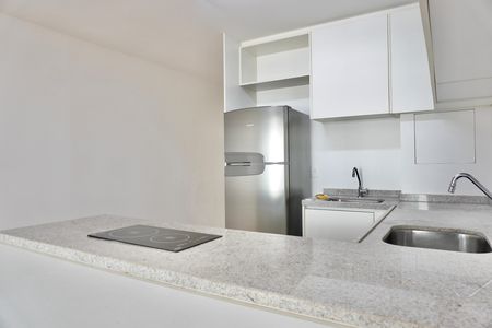 Cozinha de kitnet/studio para alugar com 1 quarto, 42m² em Funcionários, Belo Horizonte