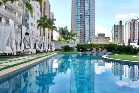 Studio para alugar com 42m², 1 quarto e 1 vaga Studio para alugar com 42m², 1 quarto e 1 vagaÁrea comum - Piscina