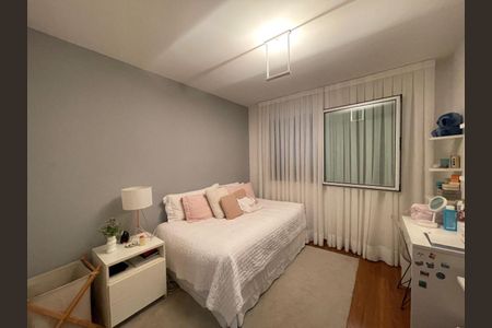 Foto 13 de apartamento à venda com 3 quartos, 220m² em Indianópolis, São Paulo