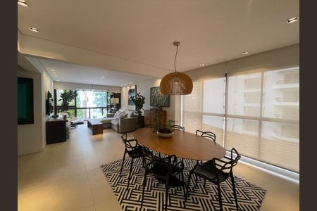 Foto 11 de apartamento à venda com 3 quartos, 220m² em Indianópolis, São Paulo