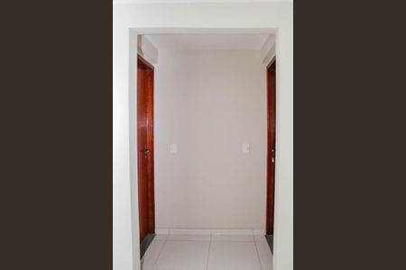 Apartamento para alugar com 51m², 2 quartos e sem vaga Apartamento para alugar com 51m², 2 quartos e sem vagaHall