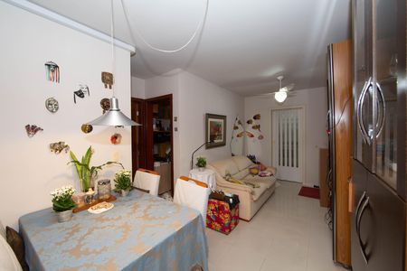 Apartamento à venda com 120m², 4 quartos e 2 vagasSALA