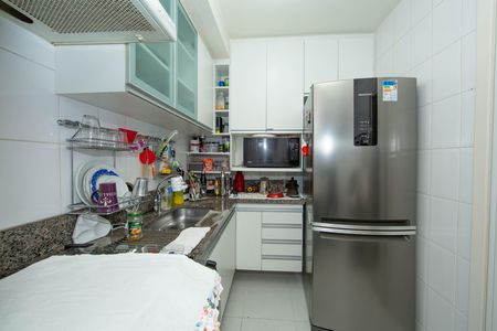 Apartamento à venda com 120m², 4 quartos e 2 vagasCOZINHA