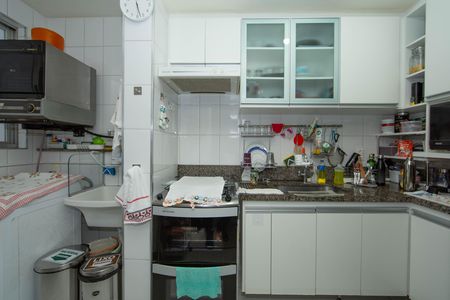 Apartamento à venda com 120m², 4 quartos e 2 vagasCOZINHA