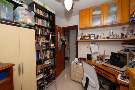 Apartamento à venda com 120m², 4 quartos e 2 vagasQUARTO4