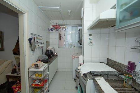 Apartamento à venda com 120m², 4 quartos e 2 vagasCOZINHA