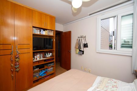 Apartamento à venda com 120m², 4 quartos e 2 vagasQUARTO1