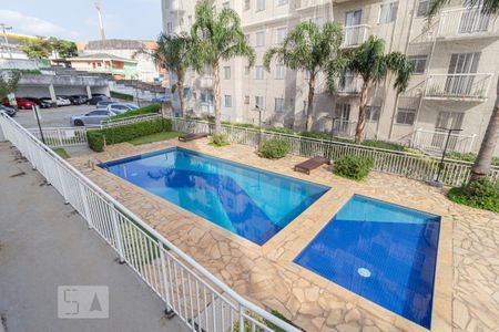 Apartamento para alugar com 50m², 2 quartos e 1 vaga Apartamento para alugar com 50m², 2 quartos e 1 vagaÁrea comum - Piscina