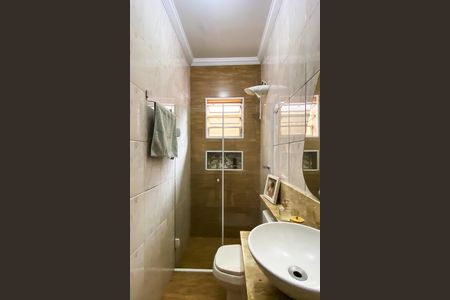 Casa à venda com 240m², 6 quartos e 3 vagas Casa à venda com 240m², 6 quartos e 3 vagasBanheiro