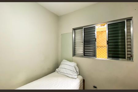 Casa à venda com 240m², 6 quartos e 3 vagas Casa à venda com 240m², 6 quartos e 3 vagasQuarto 2