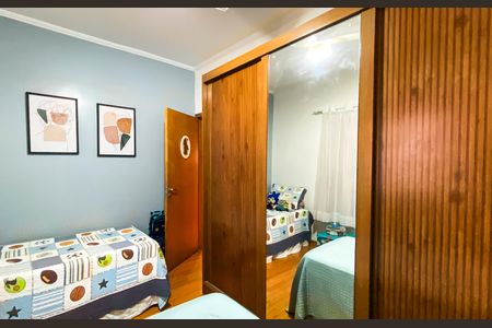Casa à venda com 240m², 6 quartos e 3 vagas Casa à venda com 240m², 6 quartos e 3 vagasCasa 2 - Quarto 2