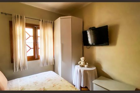 Casa à venda com 240m², 6 quartos e 3 vagas Casa à venda com 240m², 6 quartos e 3 vagasCasa 2 - Quarto