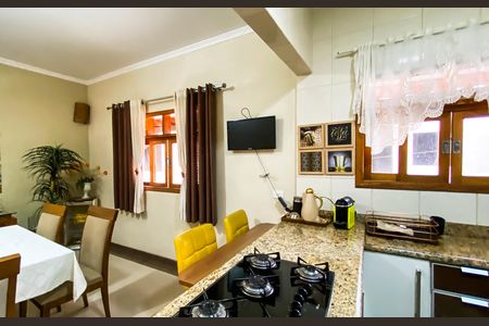 Casa à venda com 240m², 6 quartos e 3 vagas Casa à venda com 240m², 6 quartos e 3 vagasCasa 2 - Cozinha