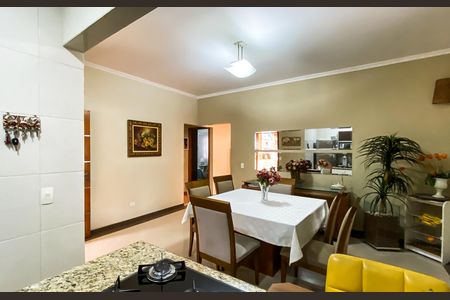 Casa à venda com 240m², 6 quartos e 3 vagas Casa à venda com 240m², 6 quartos e 3 vagasCasa 2 - Cozinha