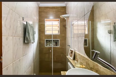 Casa à venda com 240m², 6 quartos e 3 vagas Casa à venda com 240m², 6 quartos e 3 vagasBanheiro